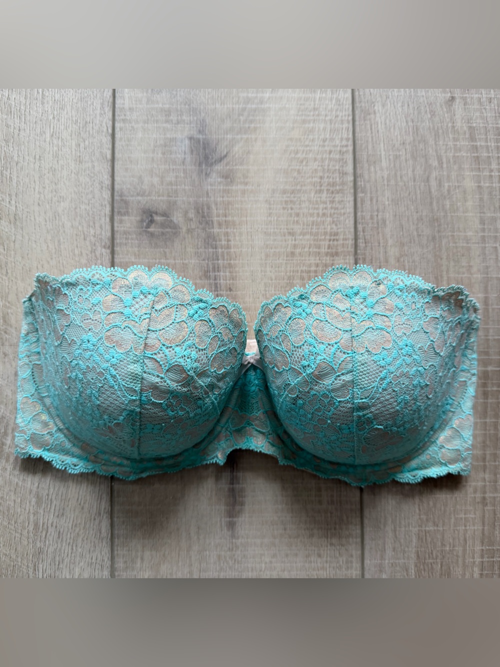 Victoria's Secret Lace Strapless Bra Sz 34DD Teal and Nude Sexy Lingerie